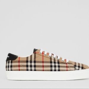 Burberry men’s shoes size 11